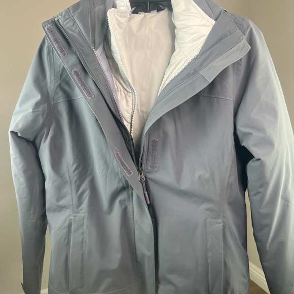The North Face Women's Carto Triclimate Jacket, Small, Gray - Picture 15 of 16